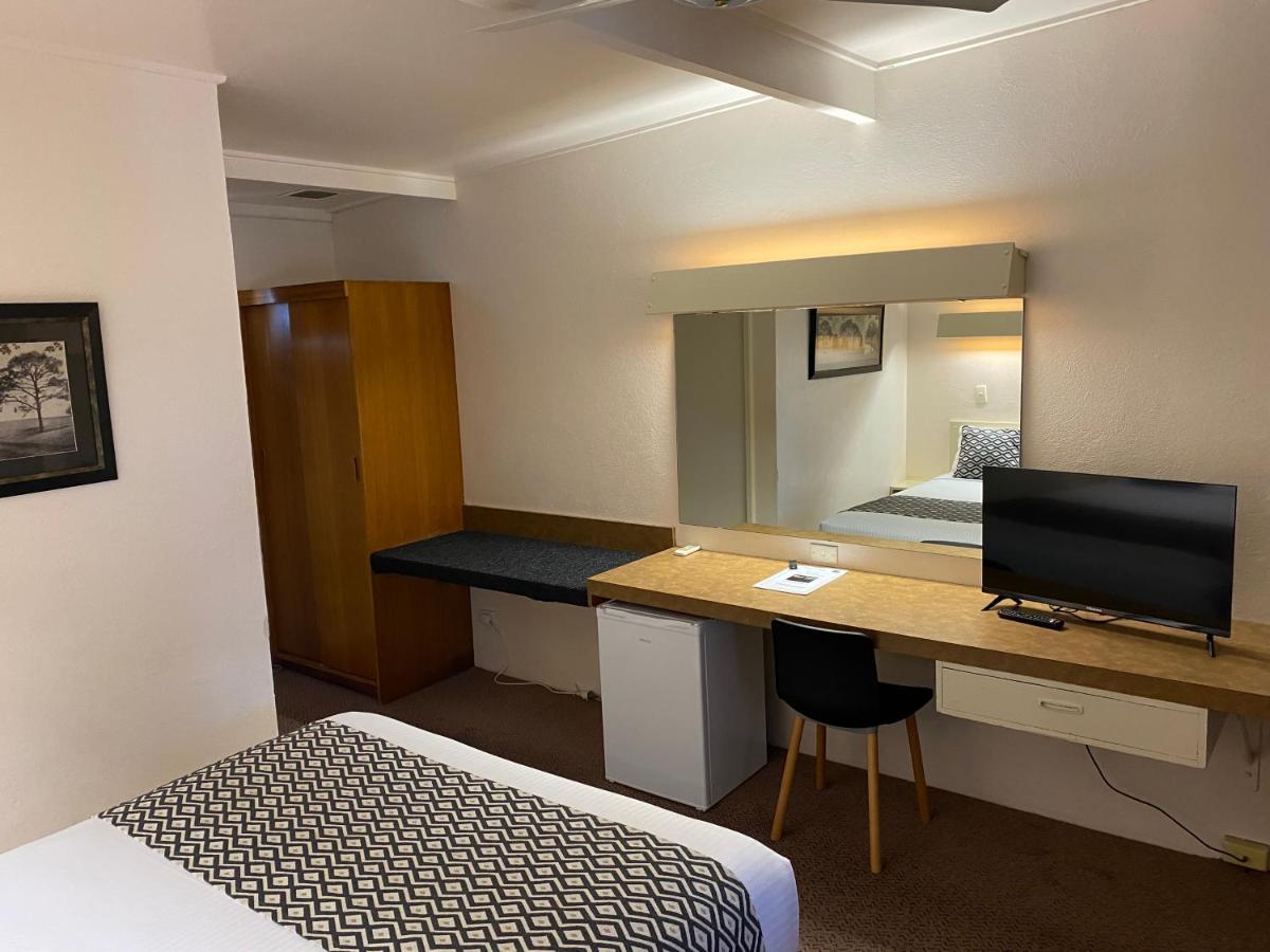 Ben Hall Motor Inn Forbes Exteriér fotografie